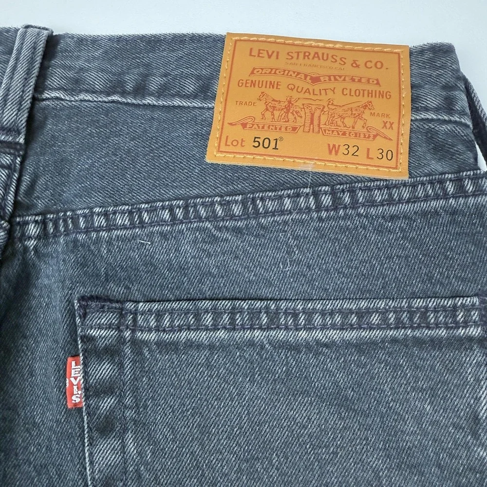 Levis Premium 501 Jeans Mens 32x30 Blue Straight Leg Button Fly Stretch Denim